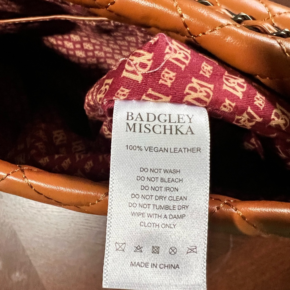 Badgley Mischka Brown Weekender - Picture 4 of 5